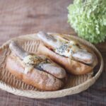 kurashinokobokoneriの自家製酵母パンとどらやきが並ぶ出店風景